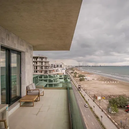 Luxury Promenada - Frontal Beachfront Mamaia Nord