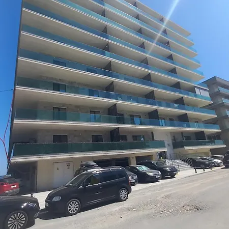Апартаменты Luxury Promenada - Frontal Beachfront Mamaia Nord *
