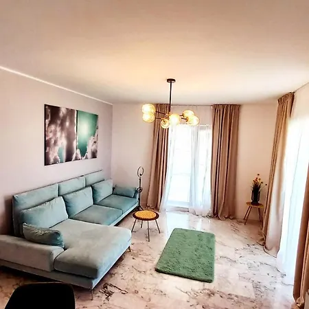 Appartement Luxury Promenada - Frontal Beachfront Mamaia Nord *