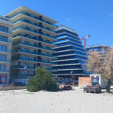 Appartement Luxury Promenada - Frontal Beachfront Mamaia Nord