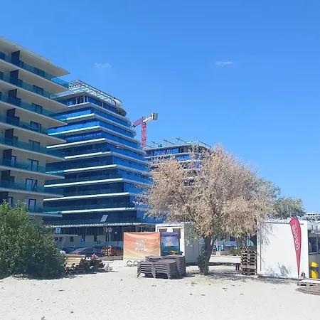 Luxury Promenada - Frontal Beachfront Mamaia Nord