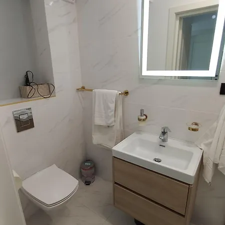 Luxury Promenada - Frontal Beachfront Mamaia Nord Apartamento