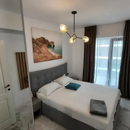 Luxury Promenada - Frontal Beachfront Mamaia Nord Apartamento